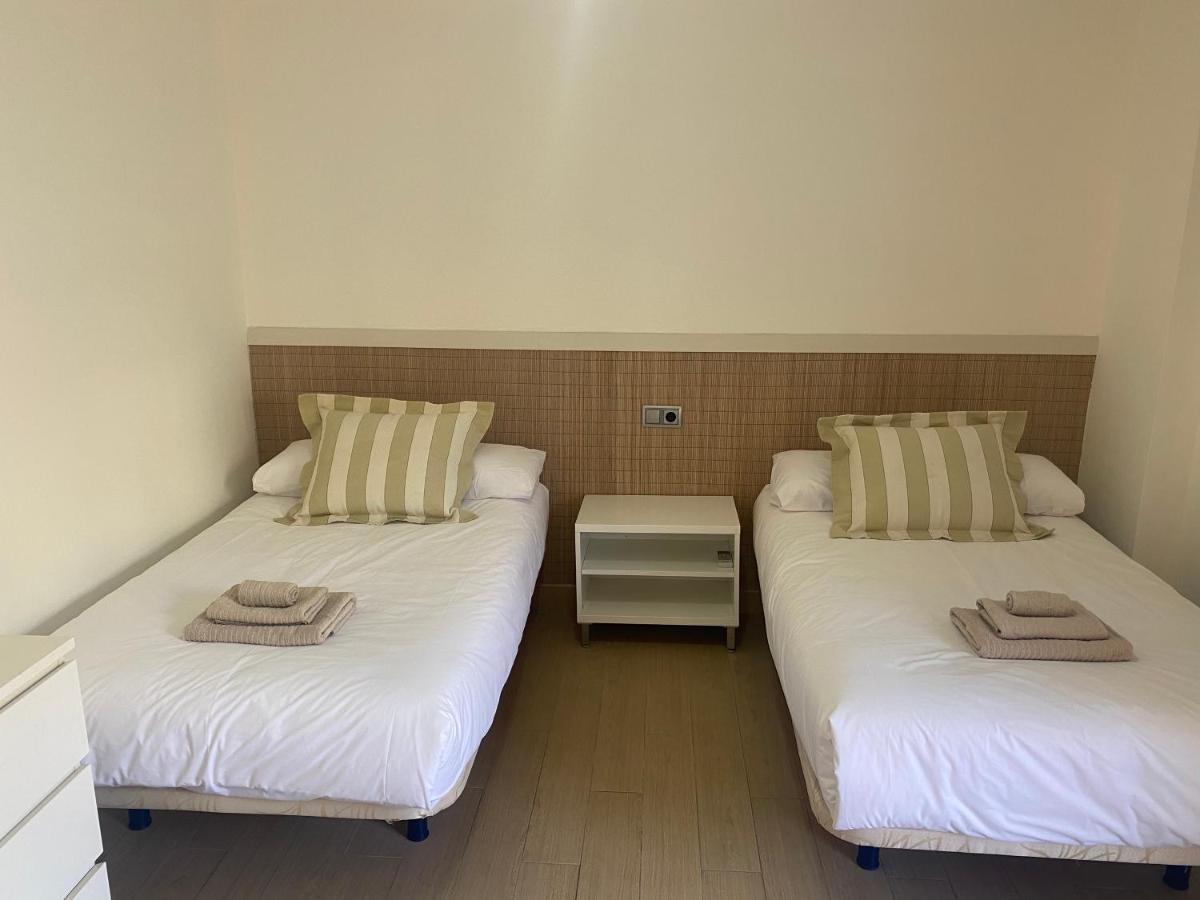 Albamar Frontline Beach Apartment 3 Bedrooms Fuengirola Eksteriør billede